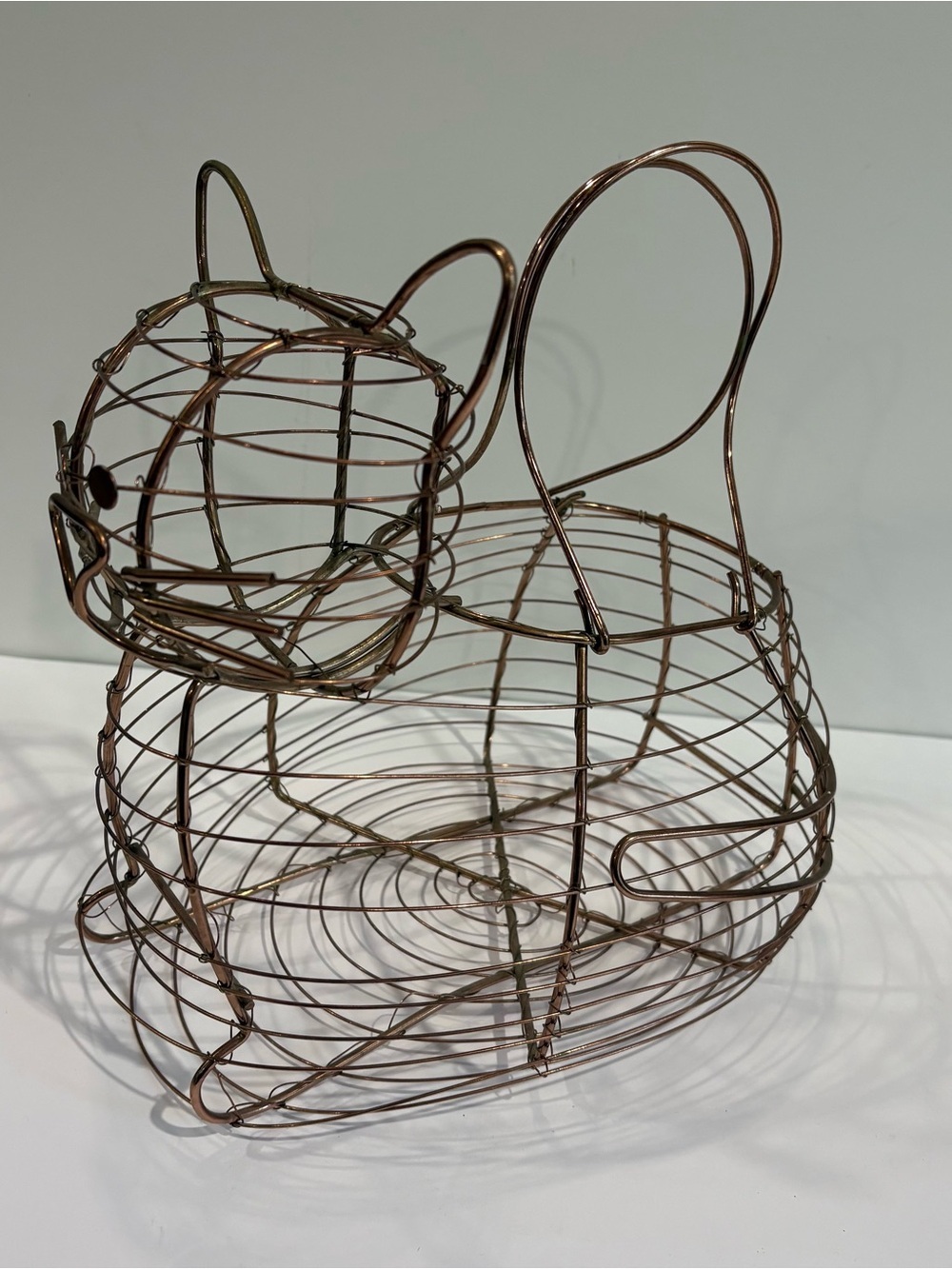 Vtg Copper Wire Cat Egg Basket Kitsch 90’s Cottage Decor Country Farm Barn